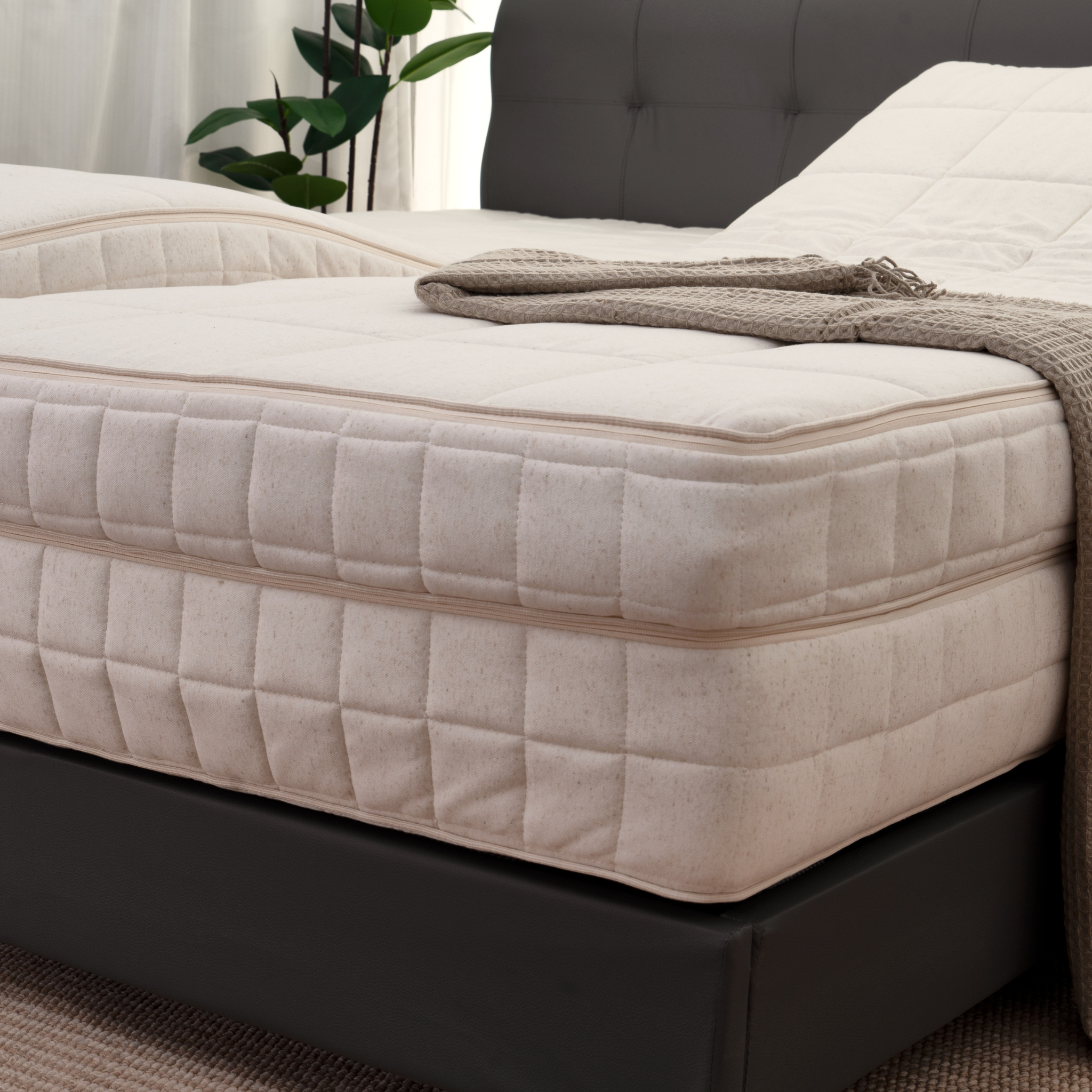 LUMI Smart Adjustable Mattress